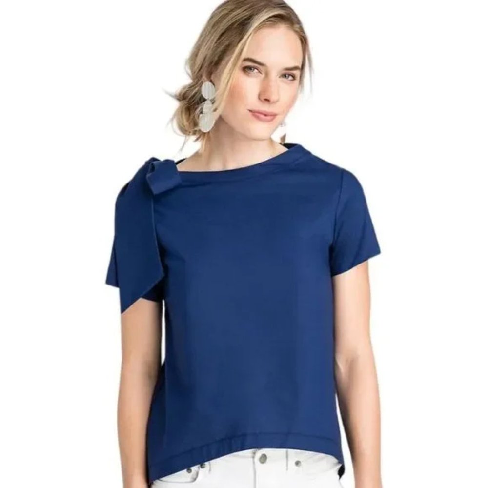 Vineyard Vines women’s size Medium Tie Neck Shirt